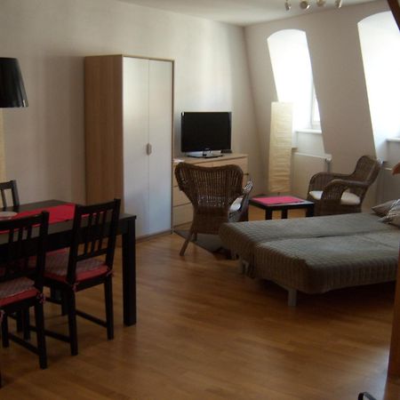 Historisches Buergerhaus Dresden -Kulturstiftung- Apartamento Quarto foto